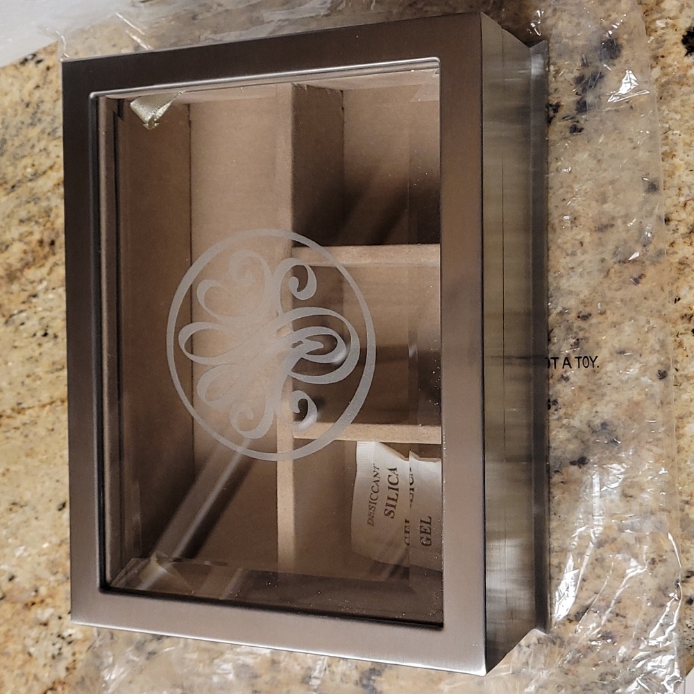 Bombay Jewelry Case
